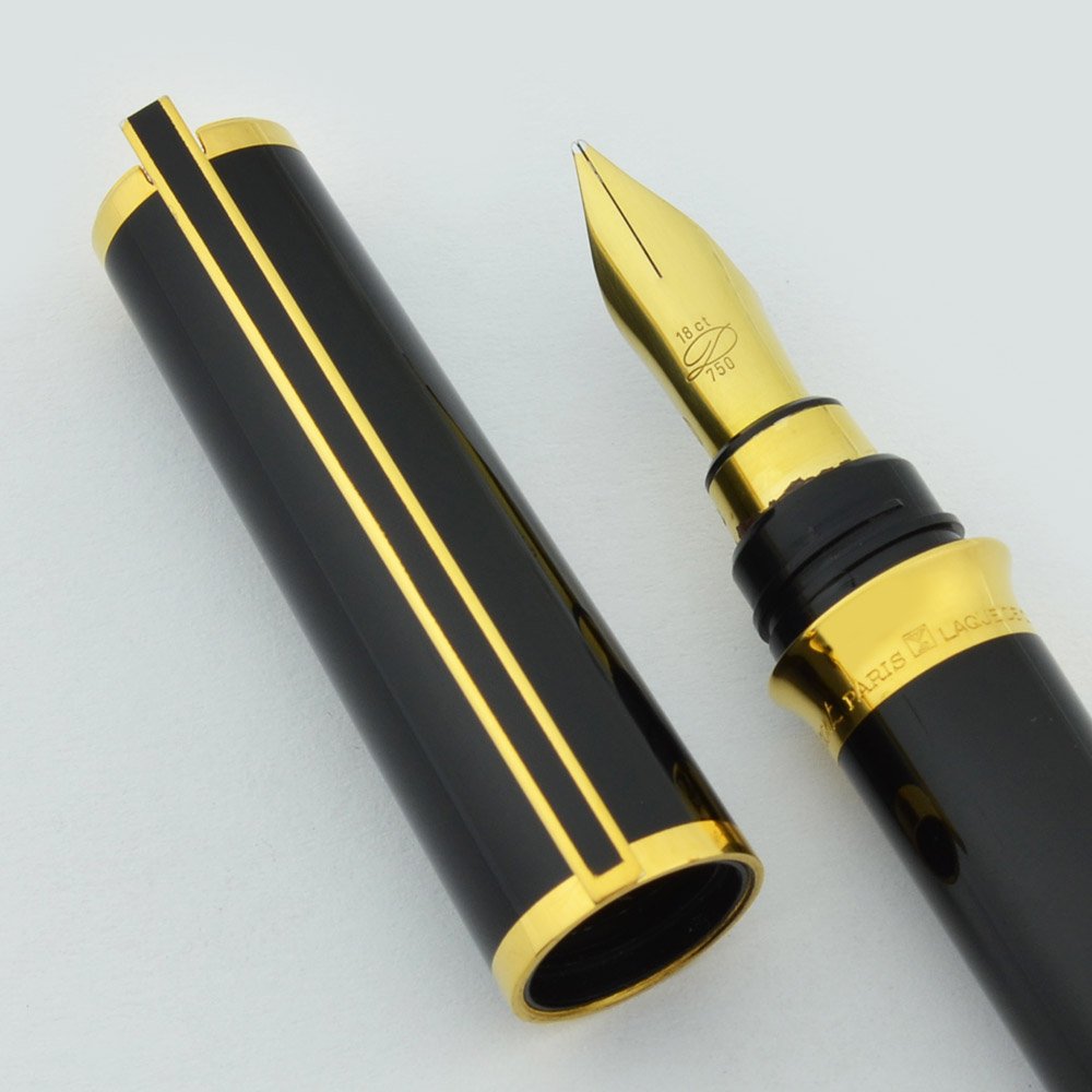 S.T. Dupont 万年筆 星雲　ペン先18金　750 美品 S T Dupont Montparnasse Fountain Pen - Black Laque de Chine, 18k